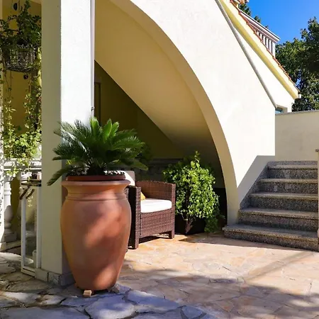 شقة Pax باكوشتاني