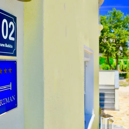 Pax شقة باكوشتاني